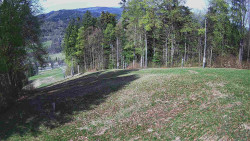 Prostřední část sjezdovky a snowpark