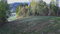 Prostřední část sjezdovky a snowpark