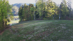 Prostřední část sjezdovky a snowpark