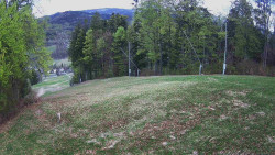 Prostřední část sjezdovky a snowpark