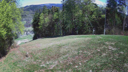 Prostřední část sjezdovky a snowpark
