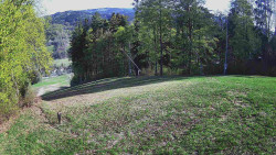 Prostřední část sjezdovky a snowpark