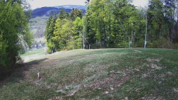 Prostřední část sjezdovky a snowpark