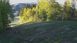 Prostřední část sjezdovky a snowpark