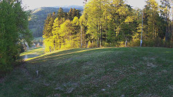 Prostřední část sjezdovky a snowpark