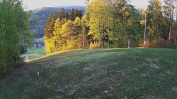 Prostřední část sjezdovky a snowpark