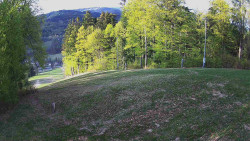 Prostřední část sjezdovky a snowpark