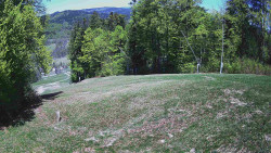 Prostřední část sjezdovky a snowpark