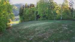 Prostřední část sjezdovky a snowpark