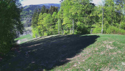 Prostřední část sjezdovky a snowpark