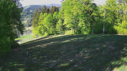 Prostřední část sjezdovky a snowpark