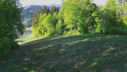 Prostřední část sjezdovky a snowpark