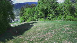 Prostřední část sjezdovky a snowpark