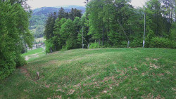 Prostřední část sjezdovky a snowpark