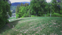 Prostřední část sjezdovky a snowpark