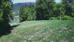 Prostřední část sjezdovky a snowpark