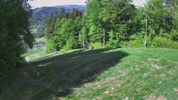 Prostřední část sjezdovky a snowpark
