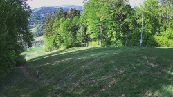 Prostřední část sjezdovky a snowpark
