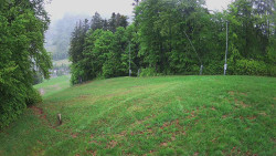 Prostřední část sjezdovky a snowpark