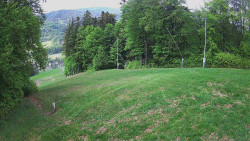 Prostřední část sjezdovky a snowpark