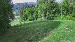 Prostřední část sjezdovky a snowpark