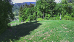 Prostřední část sjezdovky a snowpark
