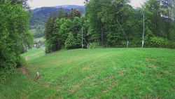 Prostřední část sjezdovky a snowpark