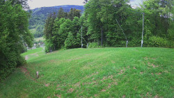 Prostřední část sjezdovky a snowpark