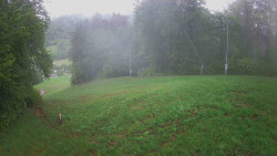 Prostřední část sjezdovky a snowpark