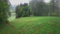Prostřední část sjezdovky a snowpark