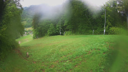 Prostřední část sjezdovky a snowpark