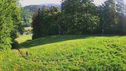 Prostřední část sjezdovky a snowpark