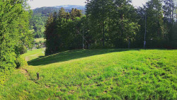 Prostřední část sjezdovky a snowpark