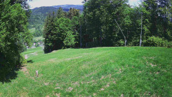 Prostřední část sjezdovky a snowpark
