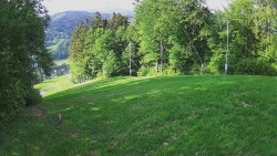 Prostřední část sjezdovky a snowpark