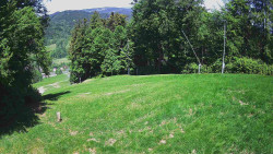 Prostřední část sjezdovky a snowpark