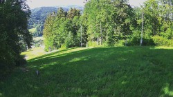 Prostřední část sjezdovky a snowpark