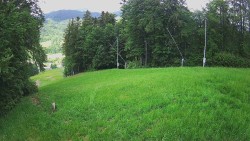 Prostřední část sjezdovky a snowpark