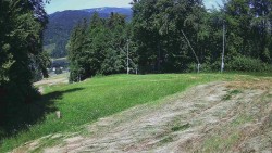 Prostřední část sjezdovky a snowpark