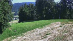 Prostřední část sjezdovky a snowpark