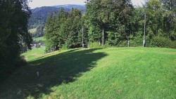 Prostřední část sjezdovky a snowpark