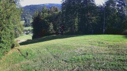 Prostřední část sjezdovky a snowpark