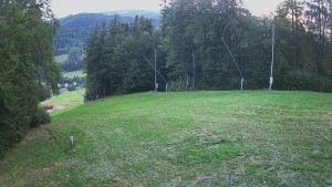 Skiareál Karolinka - Prostřední část sjezdovky a snowpark - 24.8.2026 v 05:55 Skiareál Karolinka - Prostřední část sjezdovky a snowpark - 24.8.2026 v 05:55