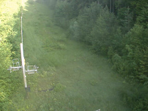 Skiareál Troják - Kamera na svahu B, nástup vleku - 1.6.2025 v 07:09 Skiareál Troják - Kamera na svahu B, nástup vleku - 1.6.2025 v 07:09