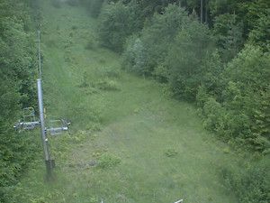 Skiareál Troják - Kamera na svahu B, nástup vleku - 1.6.2025 v 13:09 Skiareál Troják - Kamera na svahu B, nástup vleku - 1.6.2025 v 13:09