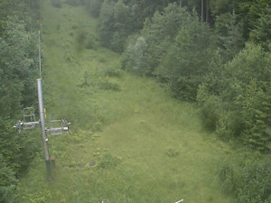 Skiareál Troják - Kamera na svahu B, nástup vleku - 28.6.2025 v 06:59