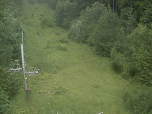 Skiareál Troják - Kamera na svahu B, nástup vleku - 28.6.2025 v 08:59
