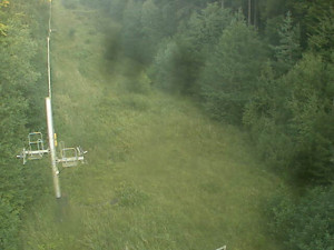 Skiareál Troják - Kamera na svahu B, nástup vleku - 15.8.2025 v 06:59