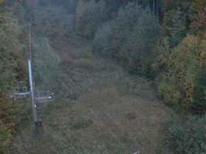 Skiareál Troják - Kamera na svahu B, nástup vleku - 16.10.2025 v 06:49
