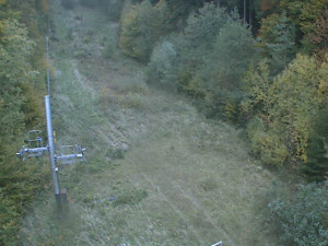 Skiareál Troják - Kamera na svahu B, nástup vleku - 16.10.2025 v 12:59